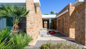 Resa Estates te koop sale Cala Comte exterior.jpg